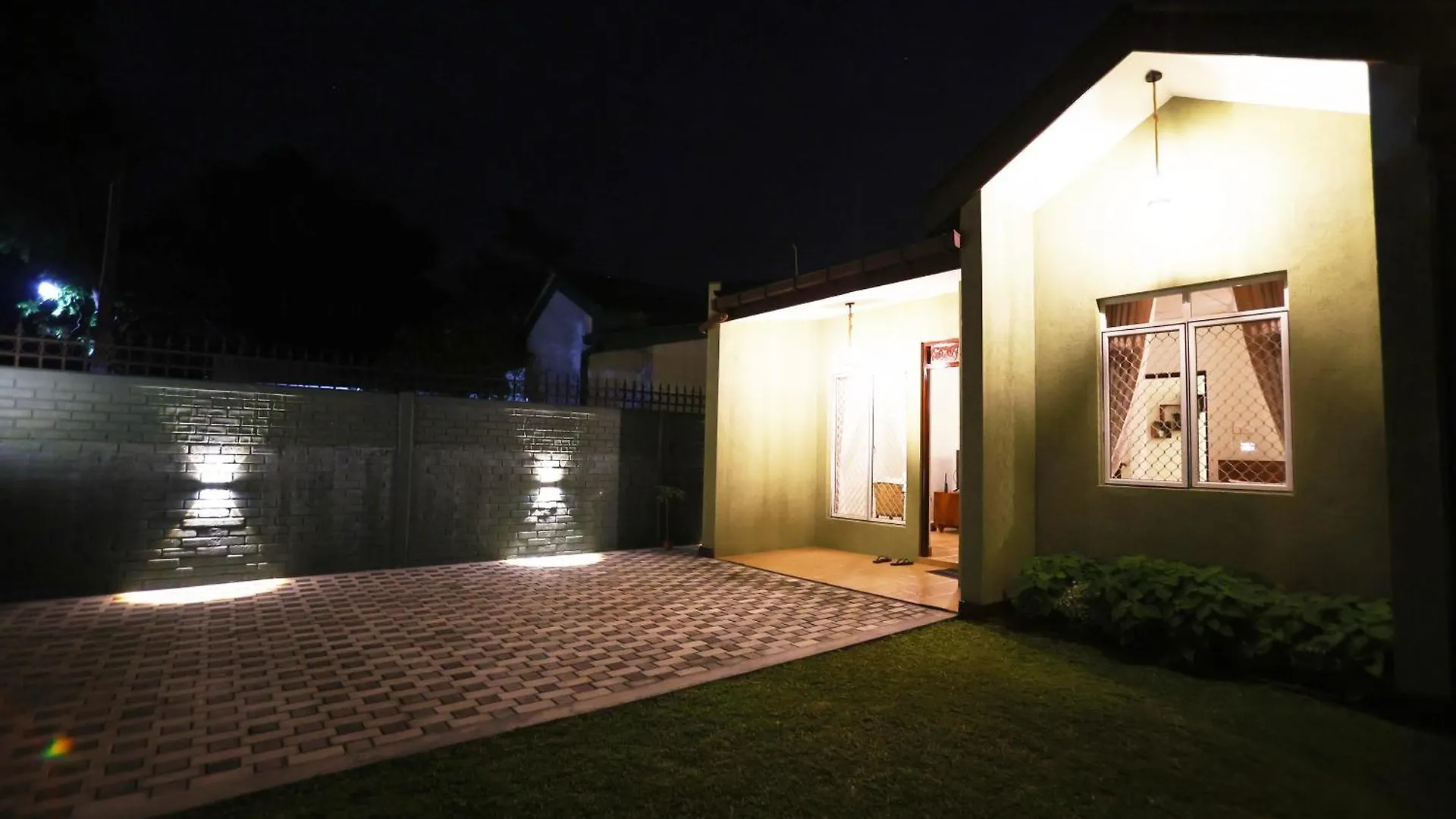 Eco Delight Cottage Ekalakurunduwatta Villa